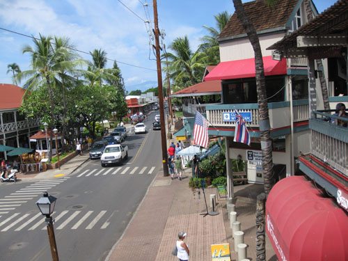 Lahaina Front Street shopping