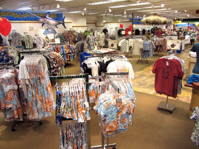 Maui souvenirs clothes stores