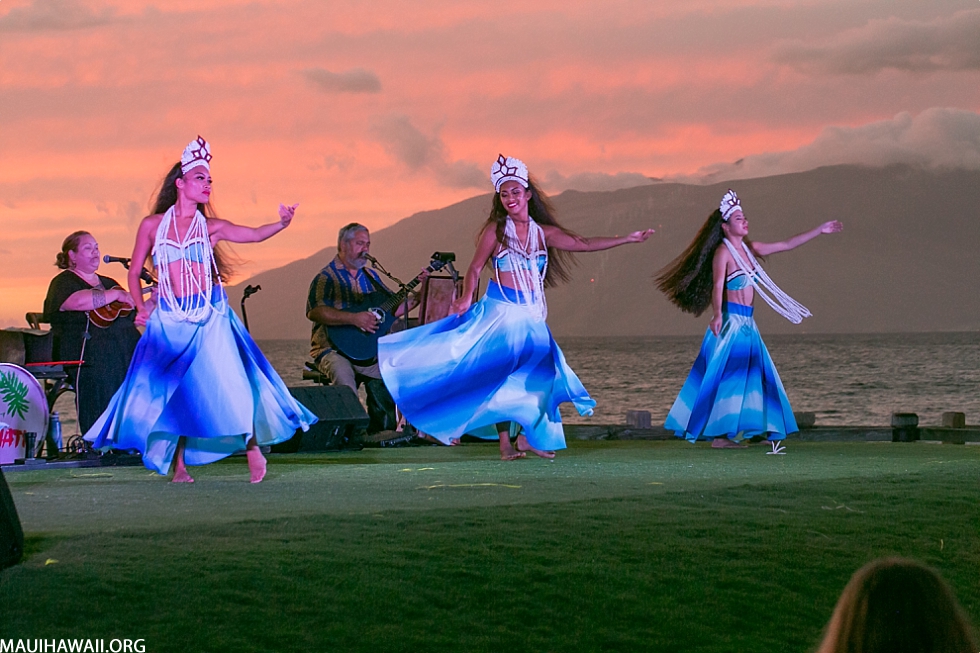 Andaz Maui Luau Hula Dancers
